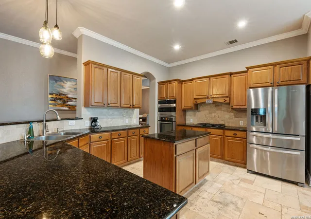 Photo 3 of Single family home for sale at 8623 El Pueblo Peak, Helotes, TX 78023 | MLS# 2014232 | Listing updated on 2026-09-15