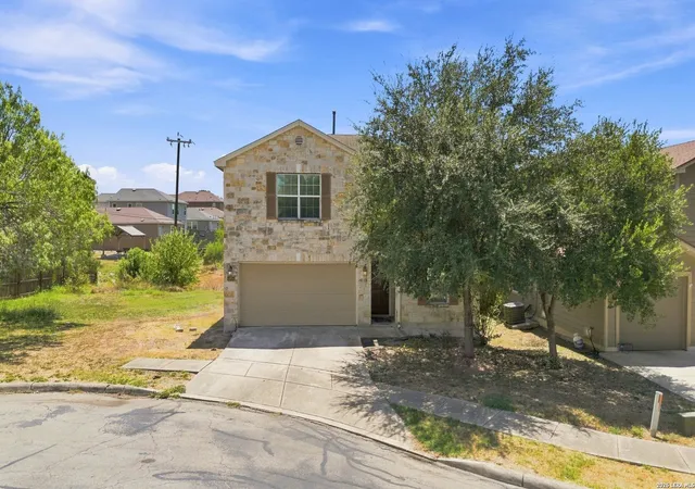 Photo 3 of Single family home for sale at 5814 Espada Bnd, San Antonio, TX 78222 | MLS# 2014242 | Listing updated on 2026-09-15