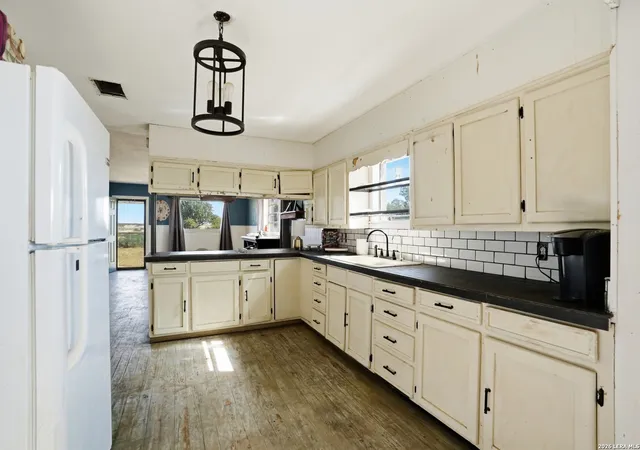 Photo 3 of Single family home for sale at 509 County Rd 28, Lamesa, TX 79331 | MLS# 2014247 | Listing updated on 2026-09-25
