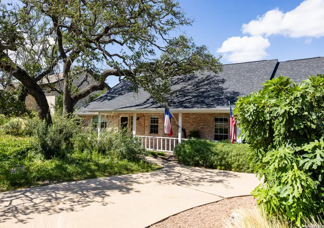 Photo 3 of Single family home for sale at 1800 Foothills Dr, Kerrville, TX 78028 | MLS# 2014274 | Listing updated on 2026-09-15
