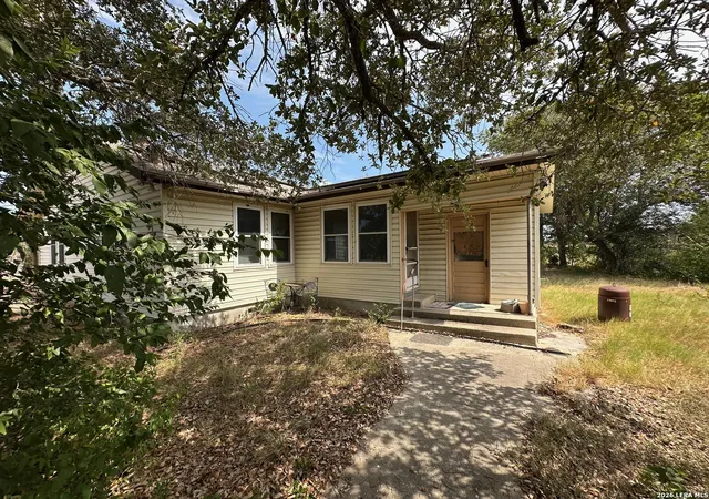 Photo 4 of House for sale at 3640 Freudenburg Rd, Converse, TX 78109 | MLS# 2014275 | Listing updated on 2026-09-15
