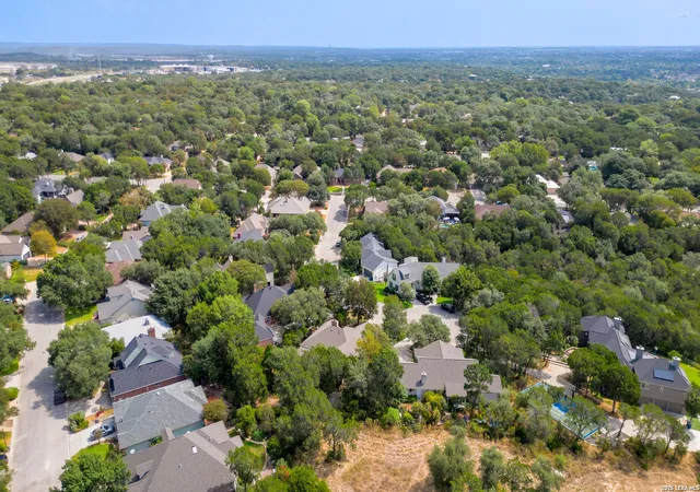 Photo 2 of Single family home for sale at 632 Mission View Ct, New Braunfels, TX 78130 | MLS# 2014277 | Listing updated on 2026-09-15