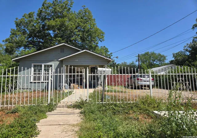 Single family home for sale at 435 Hazel St, San Antonio, TX 78207 | MLS# 2014284