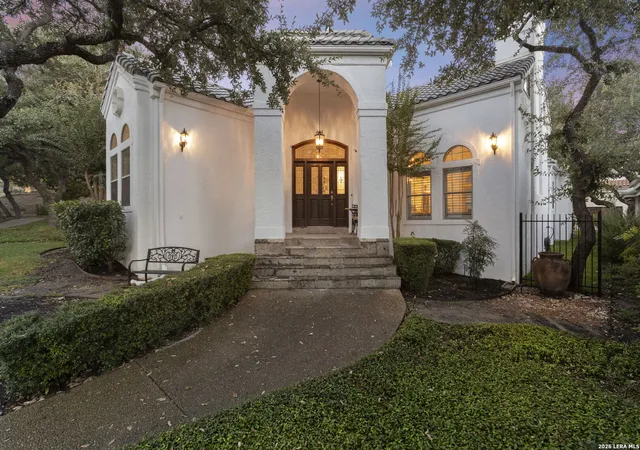 Photo 3 of Single family home for sale at 4 Waterford Gln, San Antonio, TX 78257 | MLS# 2014285 | Listing updated on 2026-09-25