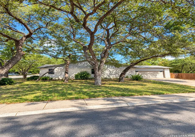 Photo 2 of Single family home for sale at 9334 Jorwoods Dr, San Antonio, TX 78250 | MLS# 2014298 | Listing updated on 2026-10-06