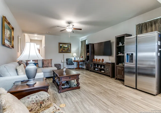 Photo 4 of Sale Pending at 8359 Sunrise Gln, Schertz, TX 78154 | MLS# 2014313 | Listing updated on 2026-09-26