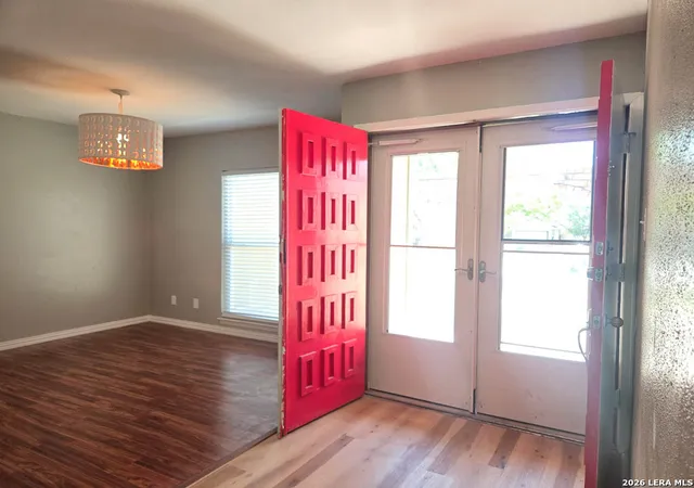 Photo 4 of Single family home for sale at 7103 Moss Crk Dr, San Antonio, TX 78238 | MLS# 2014319 | Listing updated on 2026-10-26