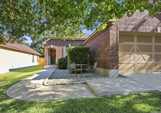 Photo 1 of Single family home for sale at 156 Desert Flower, Boerne, TX 78006 | MLS# 2014322 | Listing updated on 2026-09-15
