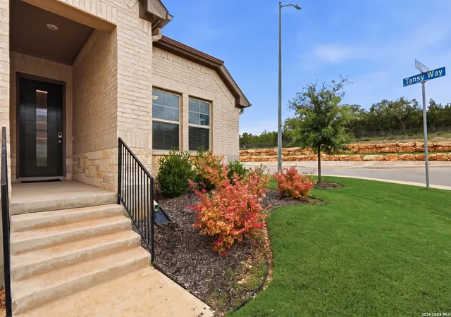 Photo 3 of Single family home for sale at 26071 Scenic Crst Blvd, Boerne, TX 78006 | MLS# 2014329 | Listing updated on 2026-09-15