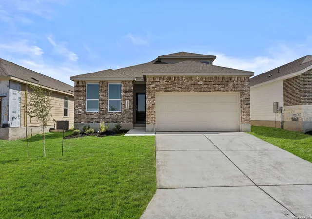 Photo 1 of Single family home for sale at 1333 Cargo Trl, New Braunfels, TX 78130 | MLS# 2014336 | Listing updated on 2026-09-15