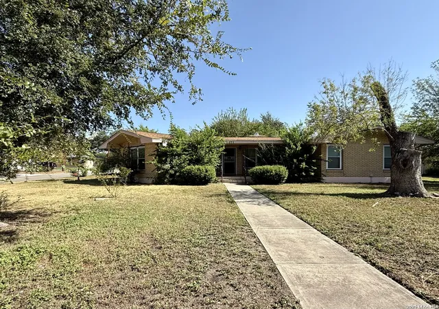 Photo 1 of Single family home for sale at 171 Rosemont Dr, San Antonio, TX 78228 | MLS# 2014406 | Listing updated on 2026-09-04