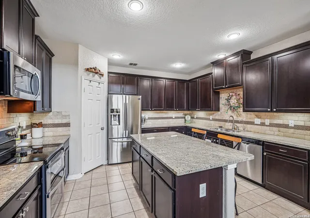 Photo 3 of Sale Pending at 339 Cylamen, New Braunfels, TX 78132 | MLS# 2014422 | Listing updated on 2026-09-17