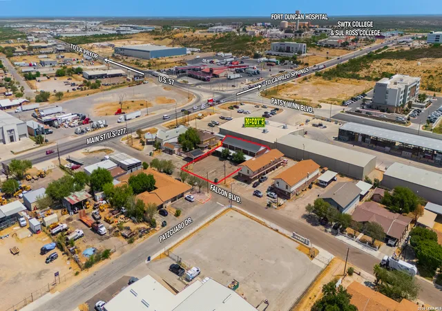 Listing Photo 5 - Condo for sale in building located at 121 Falcon Blvd, Eagle Pass, TX 78852