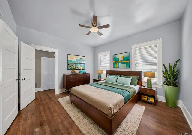 Listing Photo 4 - Condo for sale in building located at 1023 W French Pl, San Antonio, TX 78212