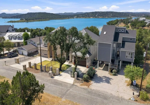 Photo 1 of Single family home for sale at 174 Edge Hl Dr, Canyon Lake, TX 78133 | MLS# 2014440 | Listing updated on 2026-09-15