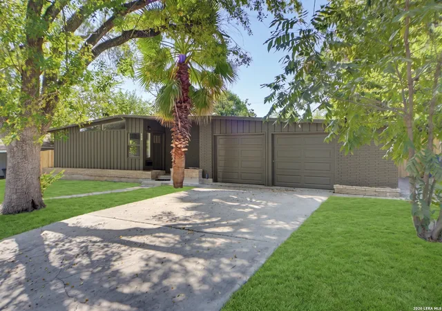 Photo 2 of Single family home for sale at 118 Maplewood Ln, San Antonio, TX 78216 | MLS# 2014448 | Listing updated on 2026-09-12