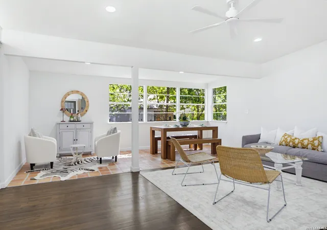 Photo 3 of Single family home for sale at 118 Maplewood Ln, San Antonio, TX 78216 | MLS# 2014448 | Listing updated on 2026-09-12