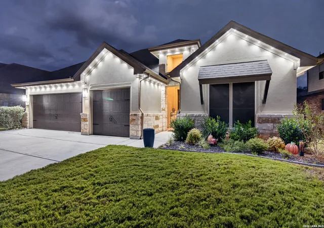 Photo 3 of Single family home for sale at 317 Valiant Vly, Cibolo, TX 78108 | MLS# 2014467 | Listing updated on 2026-09-15
