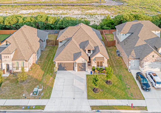 Photo 4 of Single family home for sale at 317 Valiant Vly, Cibolo, TX 78108 | MLS# 2014467 | Listing updated on 2026-09-15