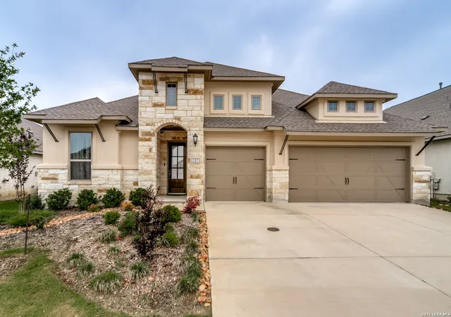 Photo 1 of Single family home for sale at 107 Valencia, Boerne, TX 78006 | MLS# 2014501 | Listing updated on 2026-09-15