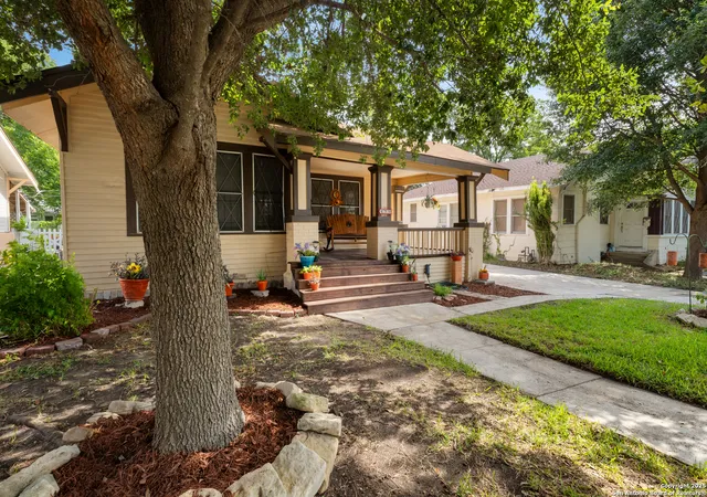 Photo 3 of Single family home for sale at 439 E French Pl, San Antonio, TX 78212 | MLS# 2014504 | Listing updated on 2026-09-15