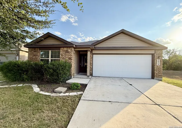 Photo 1 of Single family home for sale at 2934 Meadow, New Braunfels, TX 78130 | MLS# 2014506 | Listing updated on 2026-09-15