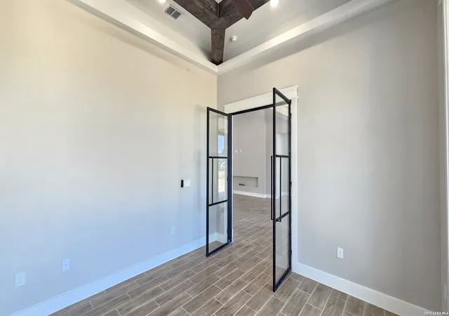 Photo 4 of Single family home for sale at 100 Pioneer Trl, Adkins, TX 78101 | MLS# 2014522 | Listing updated on 2026-09-16
