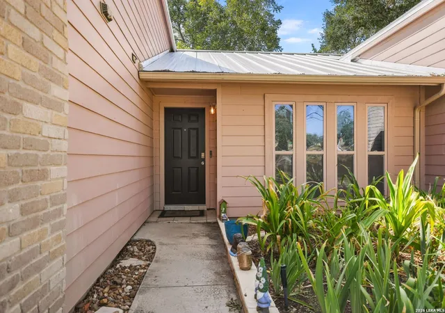 Photo 3 of Single family home for sale at 6002 Creekway, San Antonio, TX 78247 | MLS# 2014558 | Listing updated on 2026-09-05