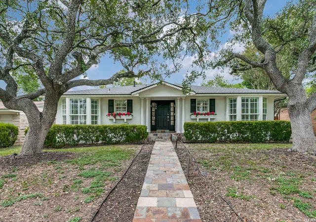 Single family home for sale at 538 Oakleaf Dr, San Antonio, TX 78209 | MLS# 2014565