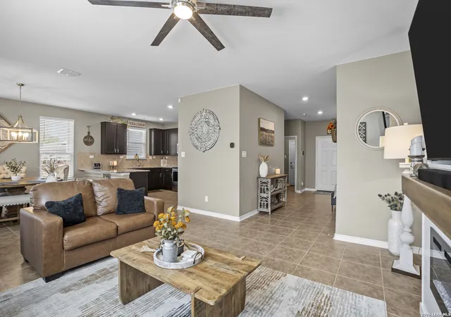 Photo 4 of Single family home for sale at 6806 Beltran Pass, San Antonio, TX 78252 | MLS# 2014569 | Listing updated on 2026-09-16