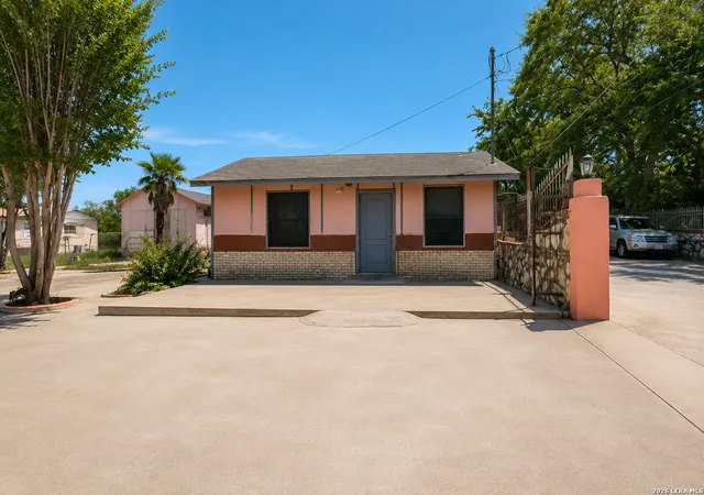 Photo 3 of Single family home for sale at 12834 Paseo Yrigoyen, San Antonio, TX 78252 | MLS# 2014589 | Listing updated on 2026-09-16