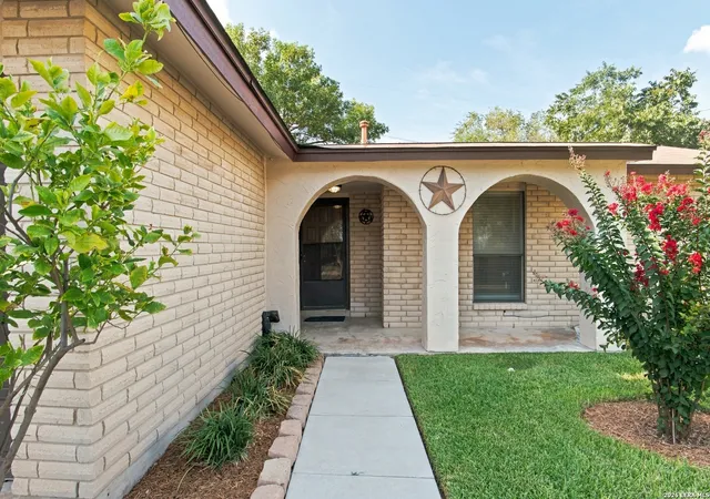 Photo 2 of Single family home for sale at 3827 Briar Holw St, San Antonio, TX 78247 | MLS# 2014591 | Listing updated on 2026-09-16