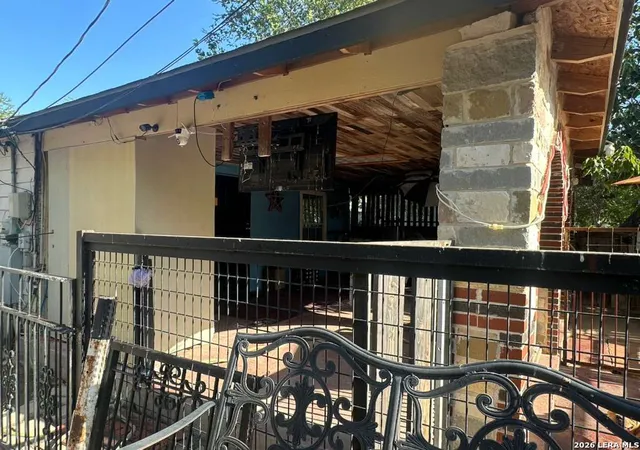 Photo 2 of Multi family home for sale at 518 Southwest 18th St, San Antonio, TX 78207 | MLS# 2014600 | Listing updated on 2026-09-16