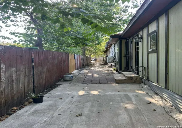 Photo 3 of Multi family home for sale at 518 Southwest 18th St, San Antonio, TX 78207 | MLS# 2014600 | Listing updated on 2026-09-16