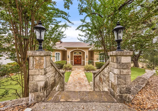 Photo 1 of Single family home for sale at 265 Fossil Hills Loop, Spring Branch, TX 78070 | MLS# 2014603 | Listing updated on 2026-09-17