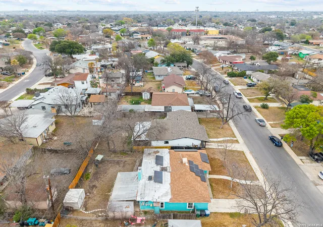Photo 4 of Single family home for sale at 1031 Thorain, San Antonio, TX 78201 | MLS# 2014605 | Listing updated on 2026-09-11