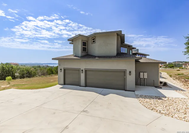 Photo 4 of Single family home for sale at 359 Muse Dr, Spring Branch, TX 78070 | MLS# 2014613 | Listing updated on 2026-09-16