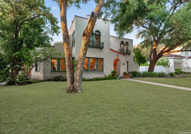 Photo 2 of Single family home for sale at 339 W Hollywood Ave, San Antonio, TX 78212 | MLS# 2014615 | Listing updated on 2026-09-19