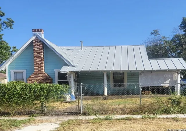 Photo 1 of Single family home for sale at 927 Bailey Ave, San Antonio, TX 78210 | MLS# 2014620 | Listing updated on 2026-09-17