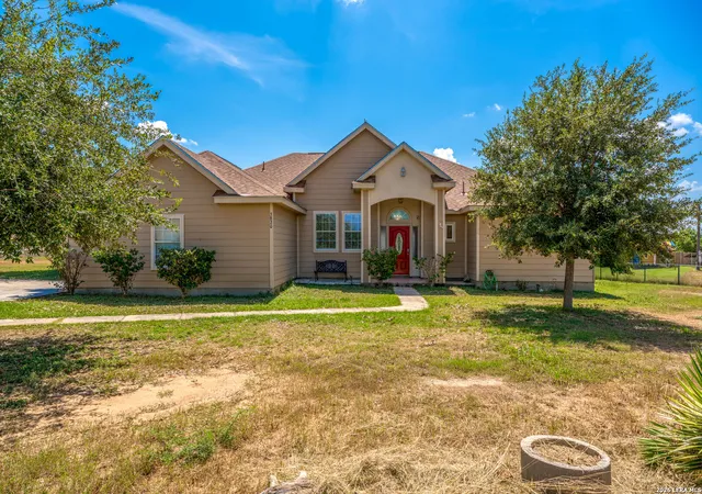 Photo 1 of Single family home for sale at 3820 Fm 3175, Lytle, TX 78052 | MLS# 2014622 | Listing updated on 2026-09-18