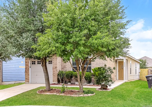 Photo 1 of Single family home for sale at 6026 Plumbago Pl, San Antonio, TX 78218 | MLS# 2014626 | Listing updated on 2026-09-16