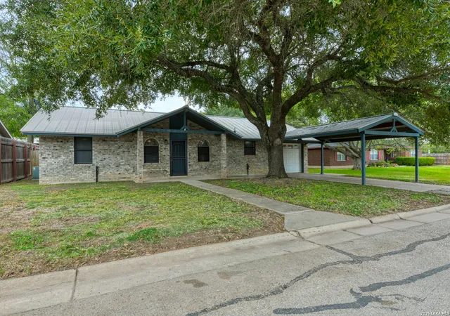 Single family home for sale at 904 W West St, Stockdale, TX 78160 | MLS# 2014627