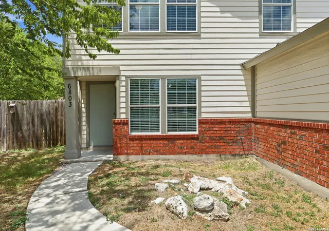 Photo 2 of Single family home for sale at 6803 Columbia Ridge Dr, Converse, TX 78109 | MLS# 2014630 | Listing updated on 2026-09-10