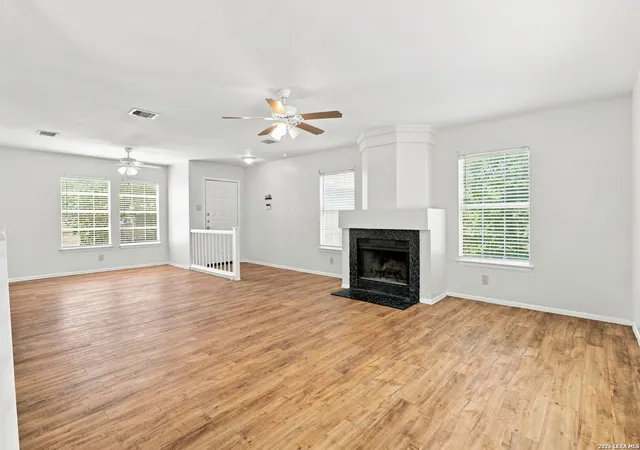 Photo 4 of Single family home for sale at 6803 Columbia Ridge Dr, Converse, TX 78109 | MLS# 2014630 | Listing updated on 2026-10-08