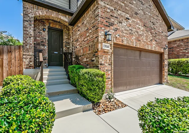 Photo 3 of Single family home for sale at 13114 Vegas Vw, San Antonio, TX 78233 | MLS# 2014633 | Listing updated on 2026-09-07