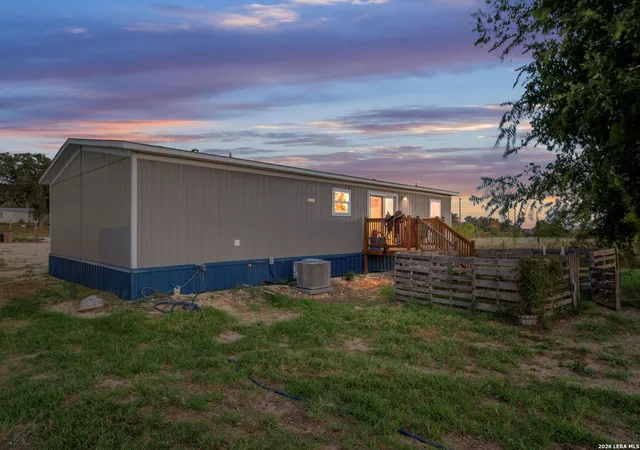 Photo 3 of Single family home for sale at 2870 County Rd 120, Floresville, TX 78114 | MLS# 2014645 | Listing updated on 2026-09-17