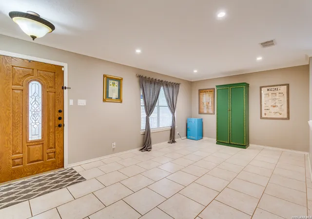 Photo 1 of Single family home for sale at 2422 Newoak Park, San Antonio, TX 78230 | MLS# 2014658 | Listing updated on 2026-09-17