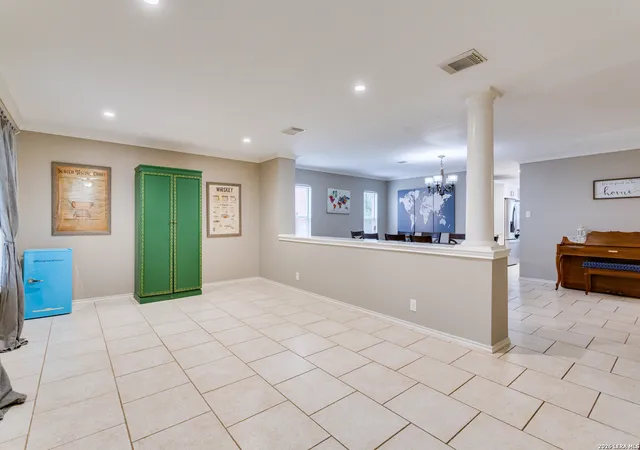 Photo 2 of Single family home for sale at 2422 Newoak Park, San Antonio, TX 78230 | MLS# 2014658 | Listing updated on 2026-09-17
