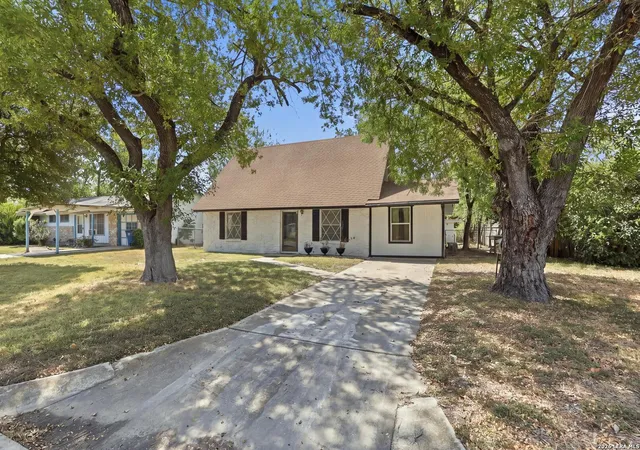 Photo 1 of Single family home for sale at 5410 Boatman Rd, Kirby, TX 78219 | MLS# 2014667 | Listing updated on 2026-09-15