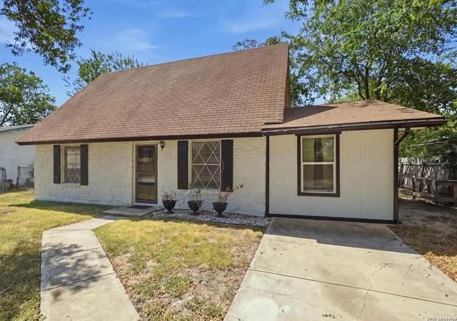 Photo 2 of Single family home for sale at 5410 Boatman Rd, Kirby, TX 78219 | MLS# 2014667 | Listing updated on 2026-09-15